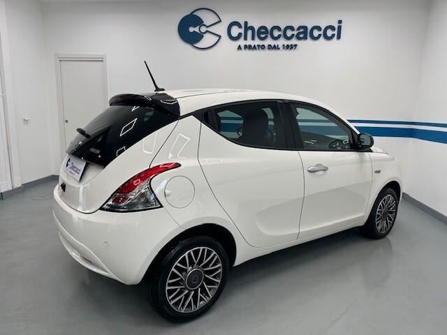 Lancia Ypsilon 1.0 5 porte *NEOPATENTATI* 16.000 KM * 2023 *