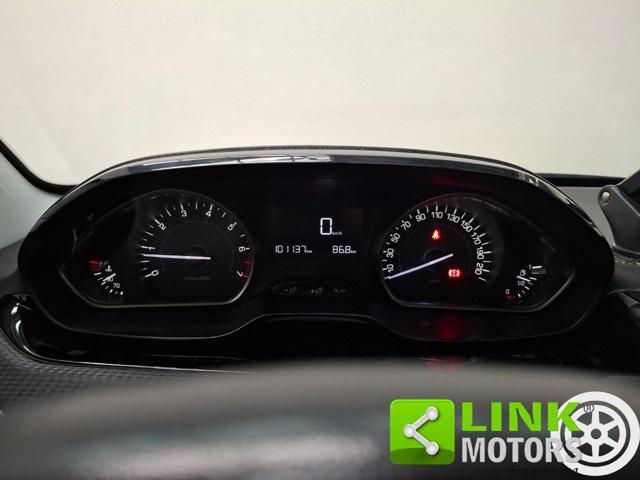 PEUGEOT 2008 PureTech Active GARANZIA INCLUSA