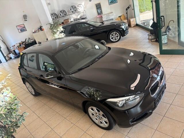 Bmw 114 114i 5p. Sport