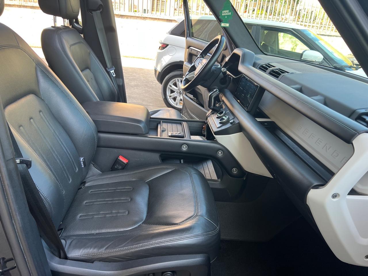 Land Rover Defender 110 2.0 SD4 240CV AWD Auto HSE