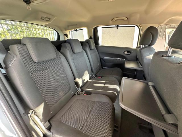 PEUGEOT 5008 1.6 HDi 115CV Business 7 POSTI FARI FENDINEBBIA