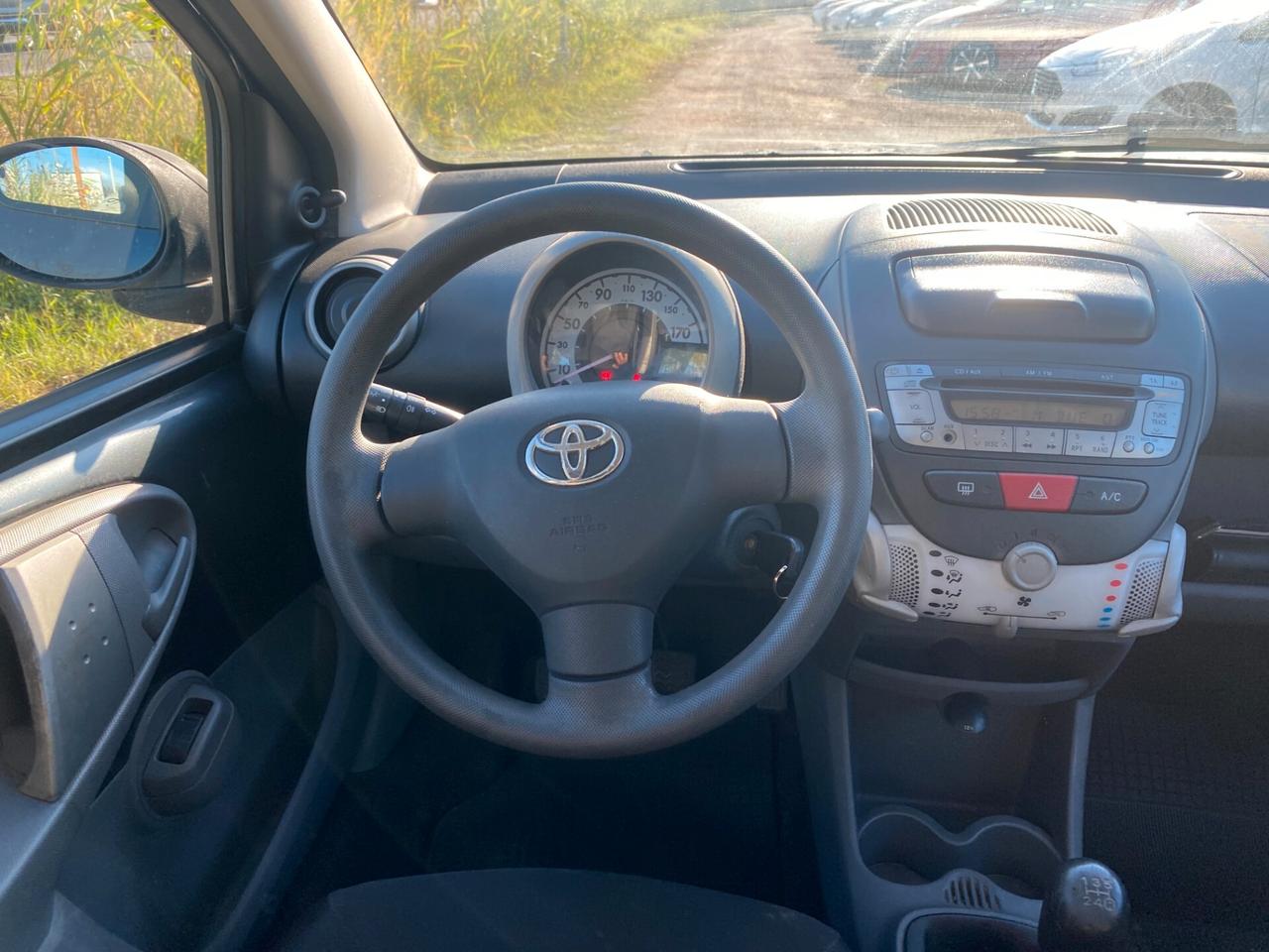 TOYOTA AYGO 1.0 ANNO 2010 147.000 KM