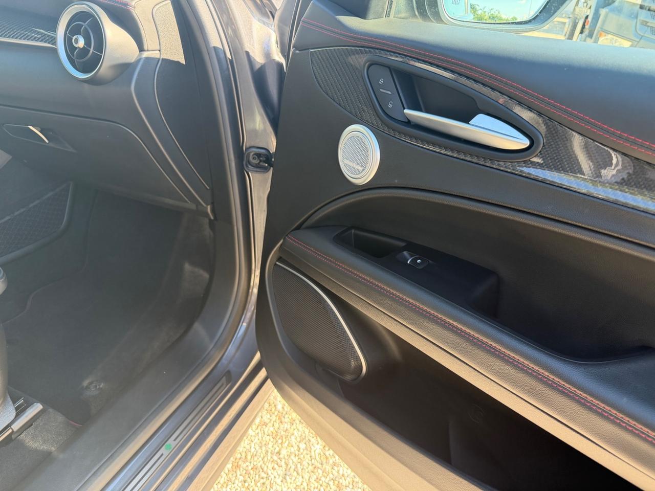 Alfa Romeo Stelvio 2.9 Bi-Turbo V6 510 CV AT8 Quadrifoglio