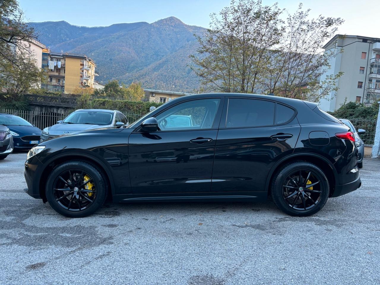 Alfa Romeo Stelvio 2.2 Turbodiesel 190 CV RWD FULL SUPER MY 21 - TOTAL-BLAK