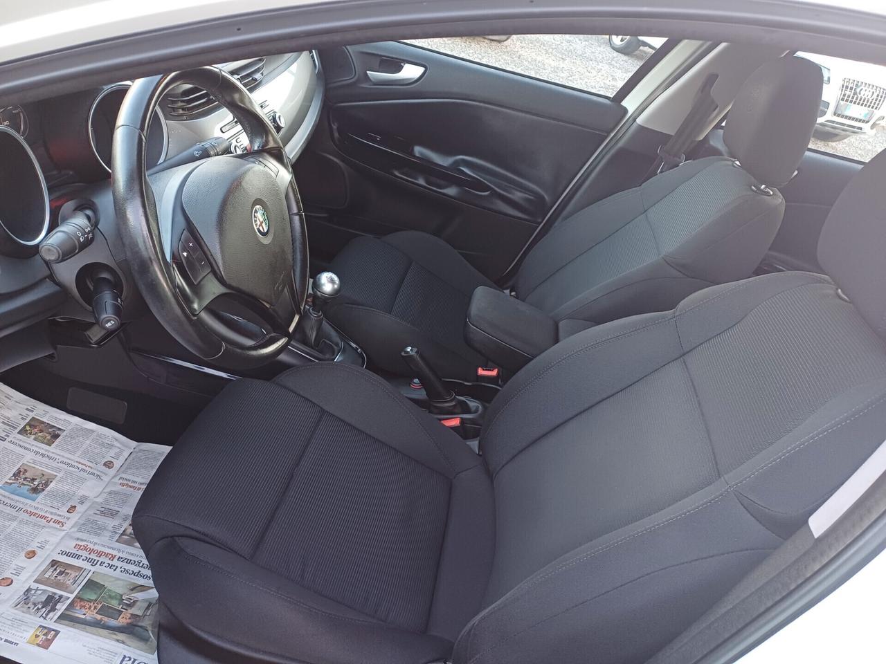 Alfa Romeo Giulietta 1.6 JTDm-2 105 CV Veloce 2013
