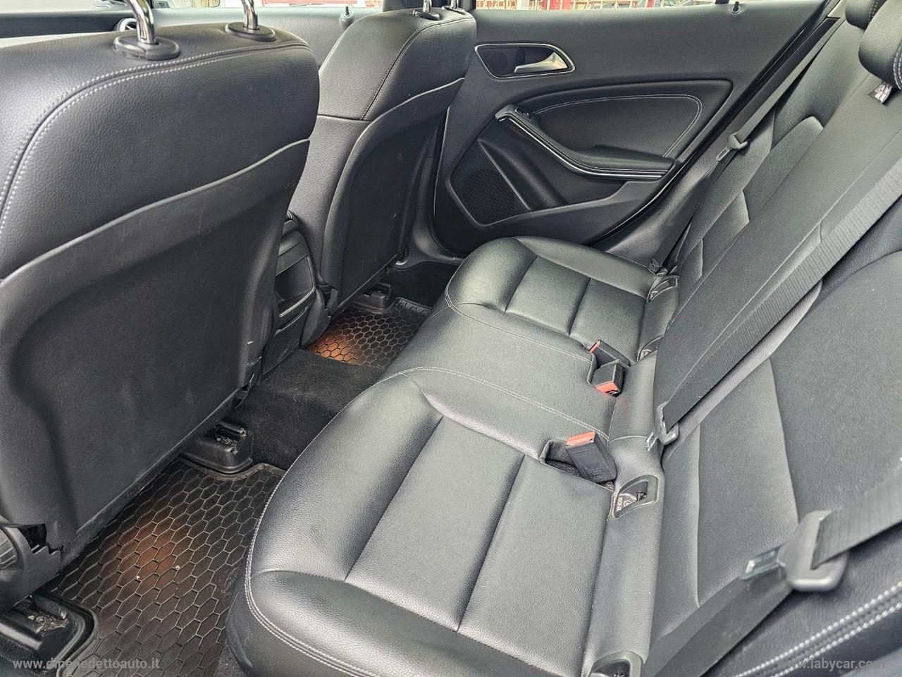 MERCEDES-BENZ GLA 200 CDI Automatic 4Matic Sport