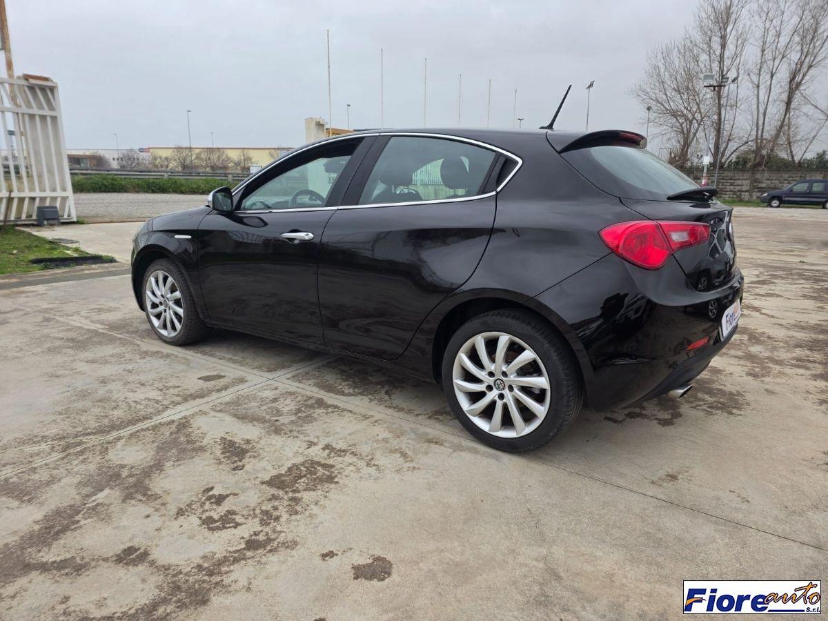 ALFA ROMEO - Giulietta - 1.6 JTDm-2 120 CV Distinctive