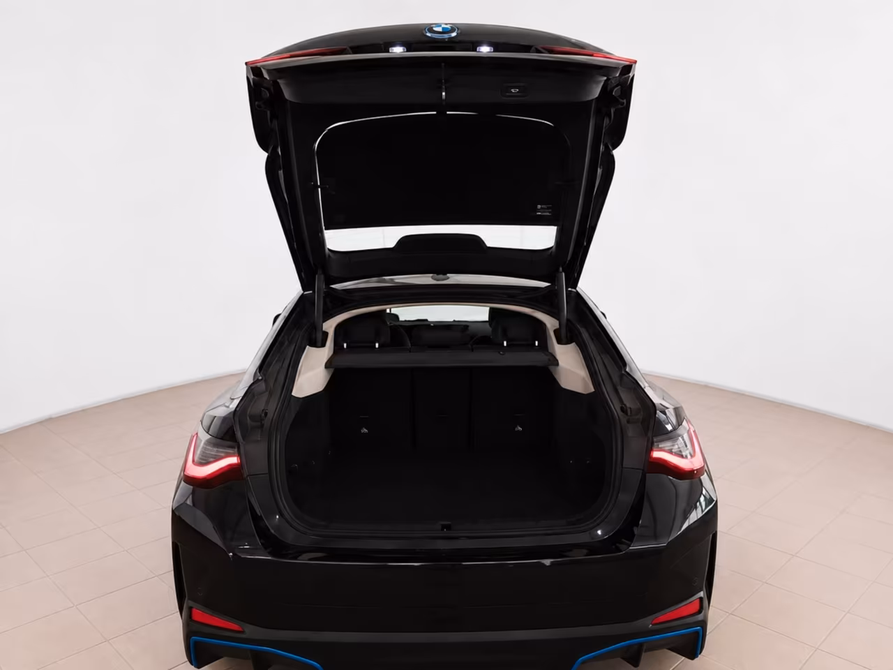 ---IN ARRIVO--- Bmw I4 eDrive 40 Sport