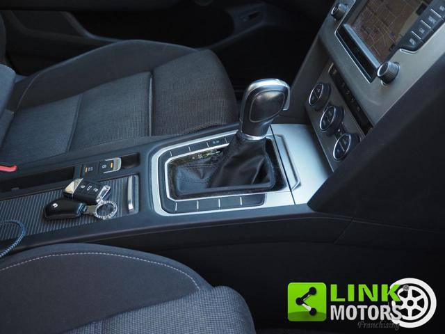 VOLKSWAGEN Passat Variant 2.0 TDI DSG Executive BlueMotion Tech.