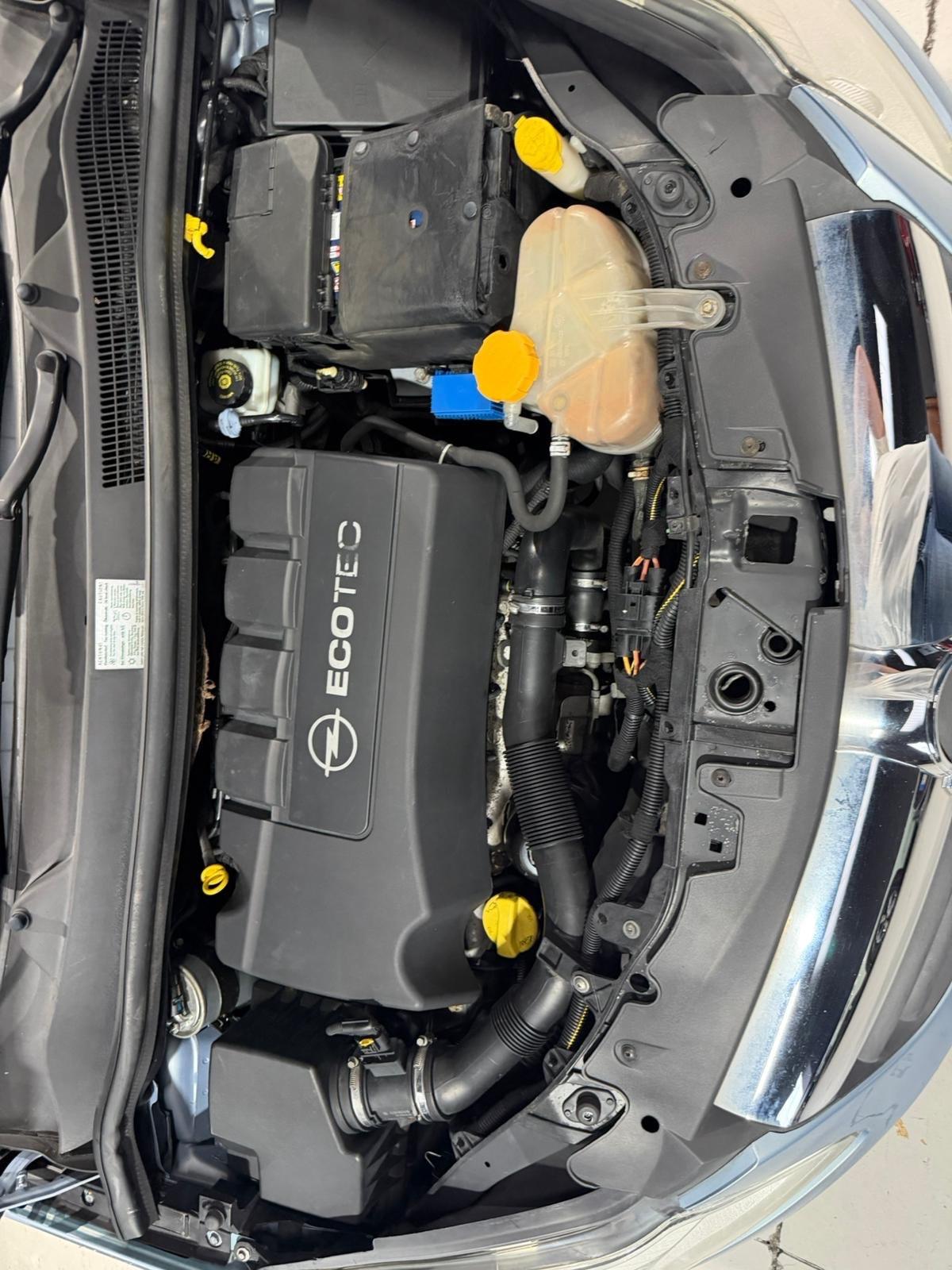Opel Corsa Diesel 5 posti Neopatentati