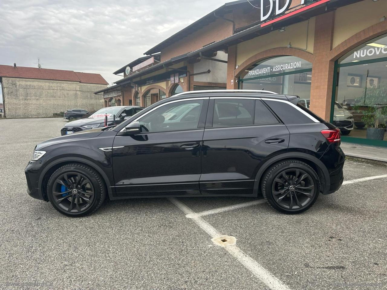 VOLKSWAGEN T-Roc 2.0 TDI SCR R-Line Plus * R LINE *