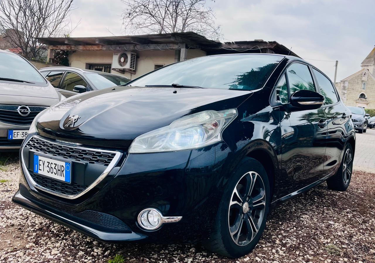 Peugeot 208 1.4 HDi 68 CV 5 porte Allure