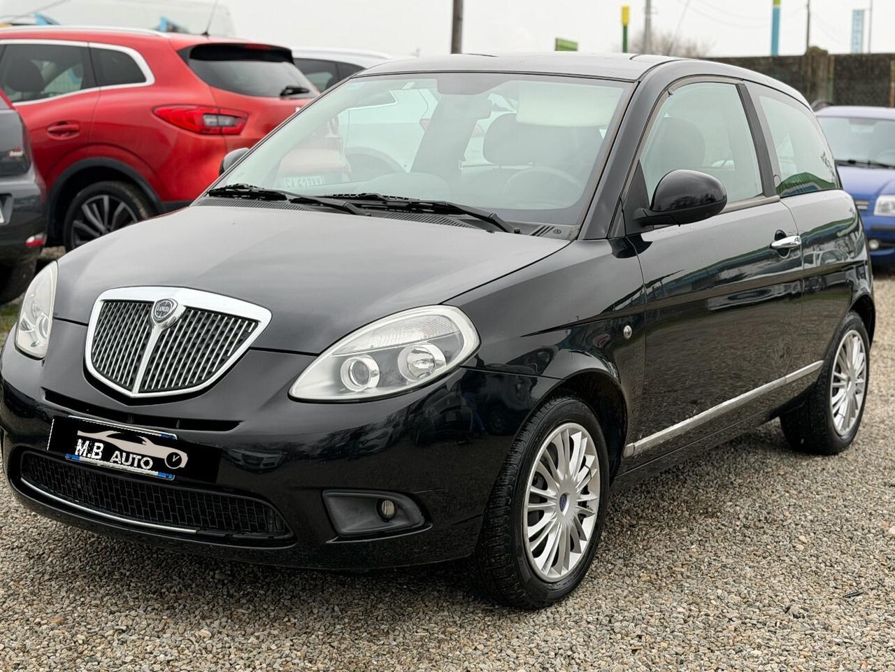 Lancia Ypsilon 1.2 GPL (120.000KM) NEOPATENTATI