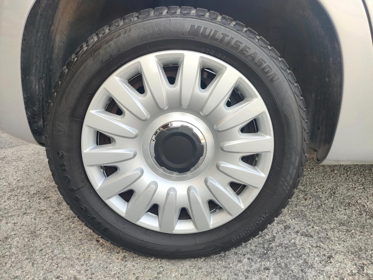 Fiat 500L 1.6 Multijet 105 CV Pop Star