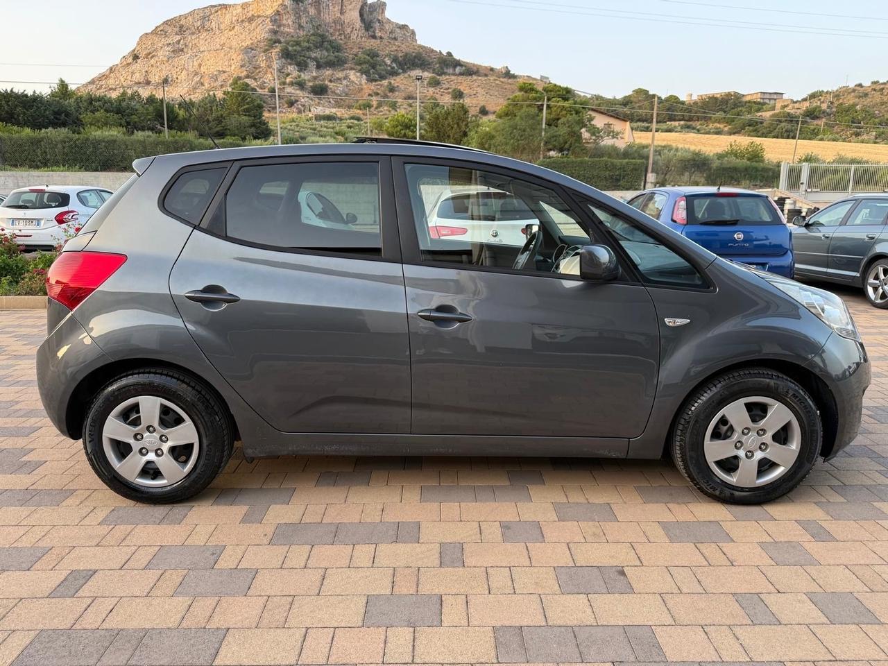 Kia Venga 1.4 CVVT Active TETTO APRIBILE