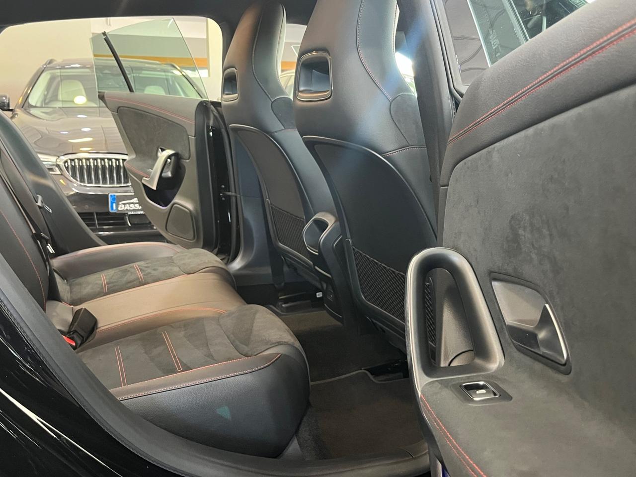 Mercedes CLA 200 d Automatic Premium 12.000 KM