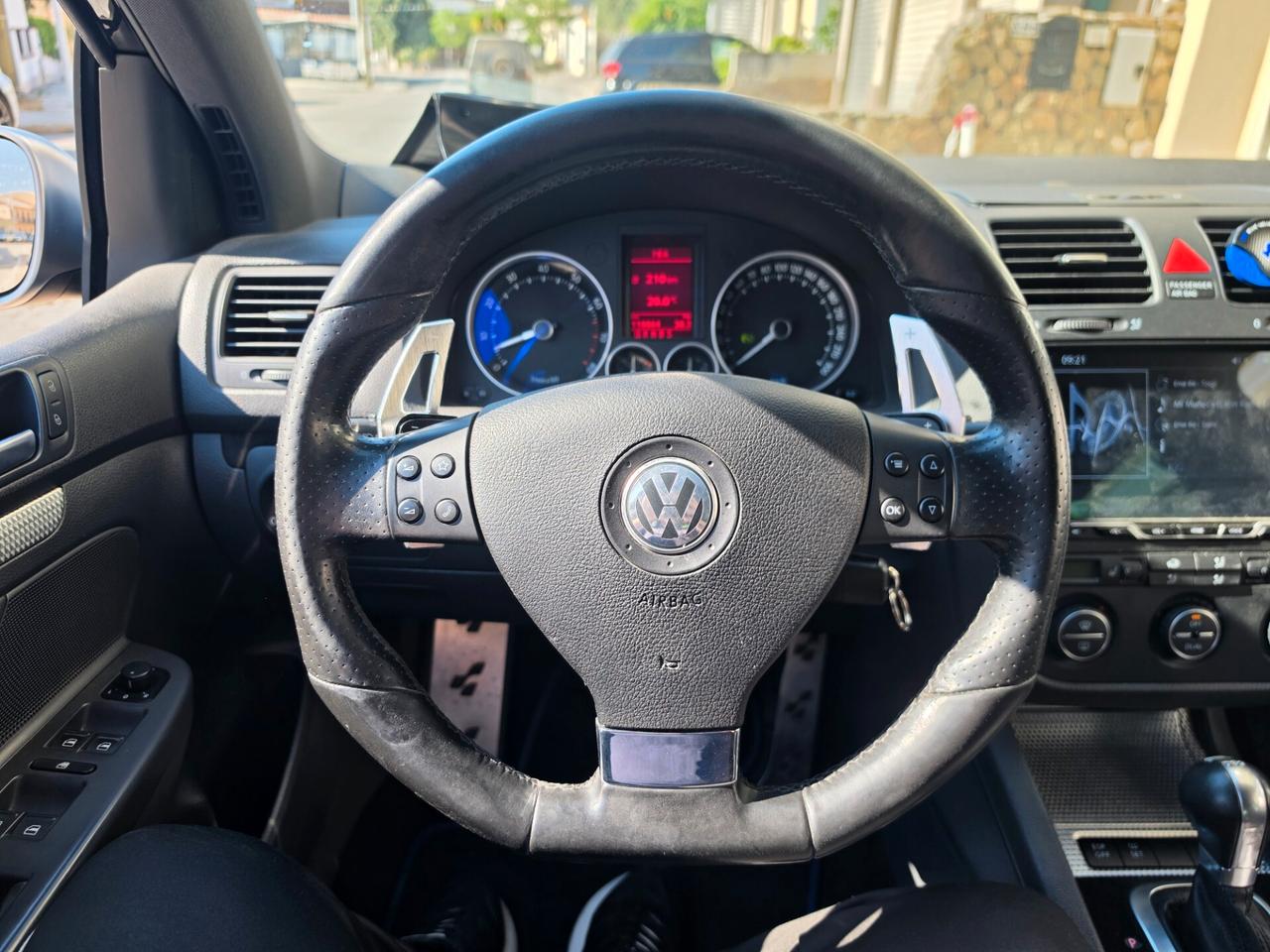 Volkswagen Golf 3.2 VR6 4mot. 5p. DSG R32