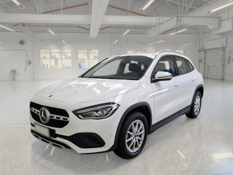 MERCEDES-BENZ GLA 200 D AUTOMATIC BUSINESS EXTRA CROSSOVER