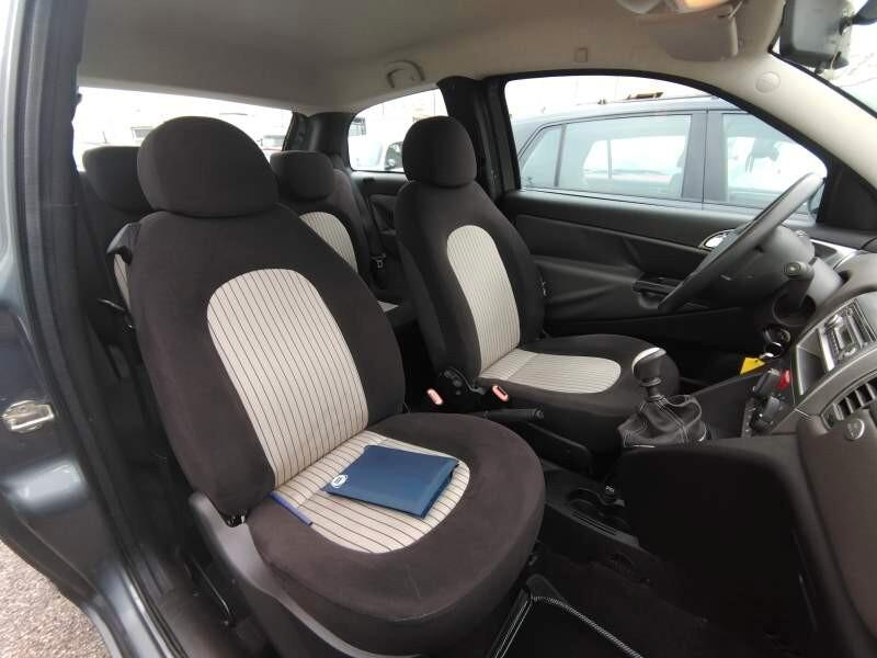 Lancia Ypsilon 1.4 Oro Giallo