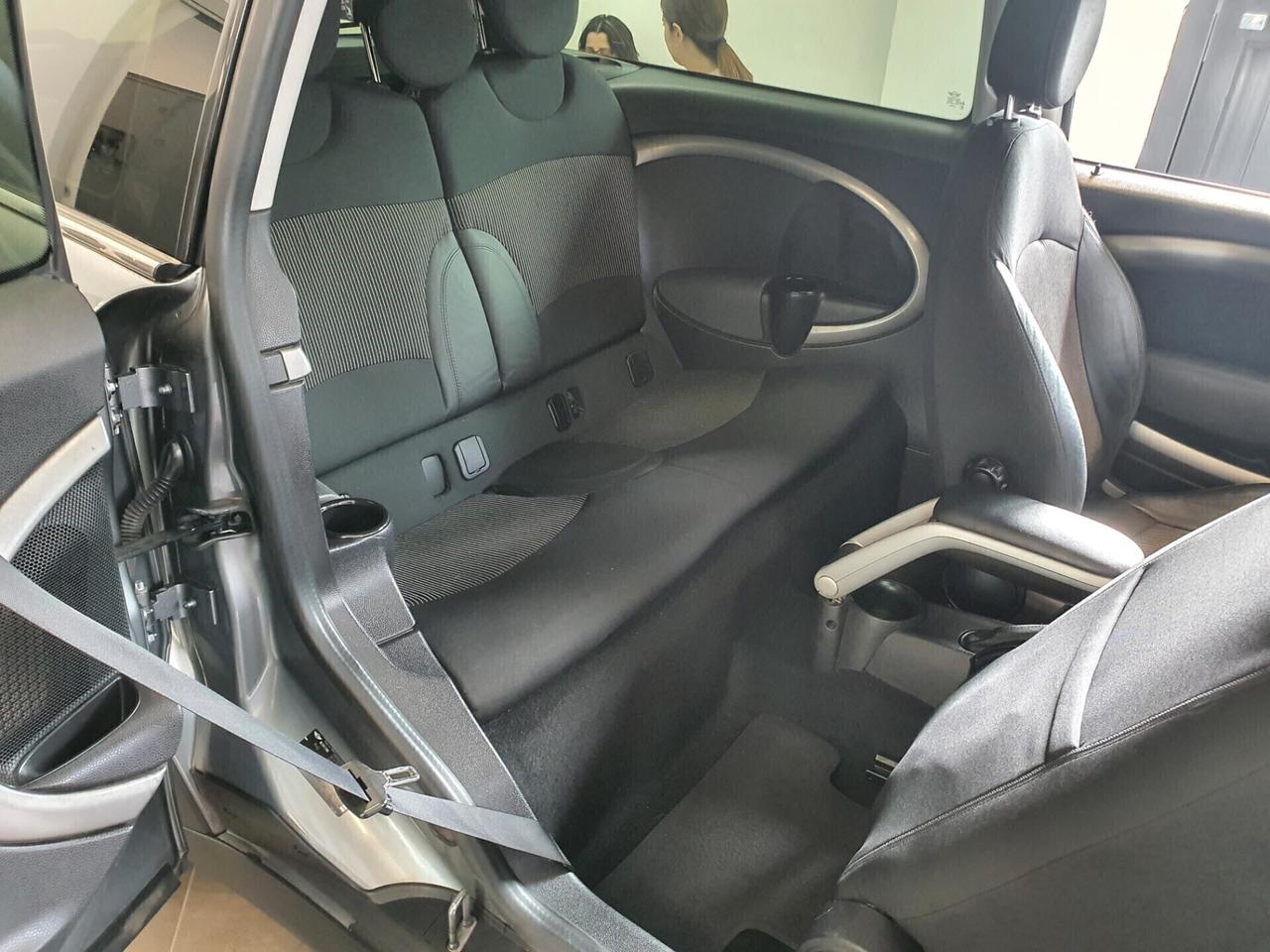 Mini Cooper D Clubman 1.6 110 cv