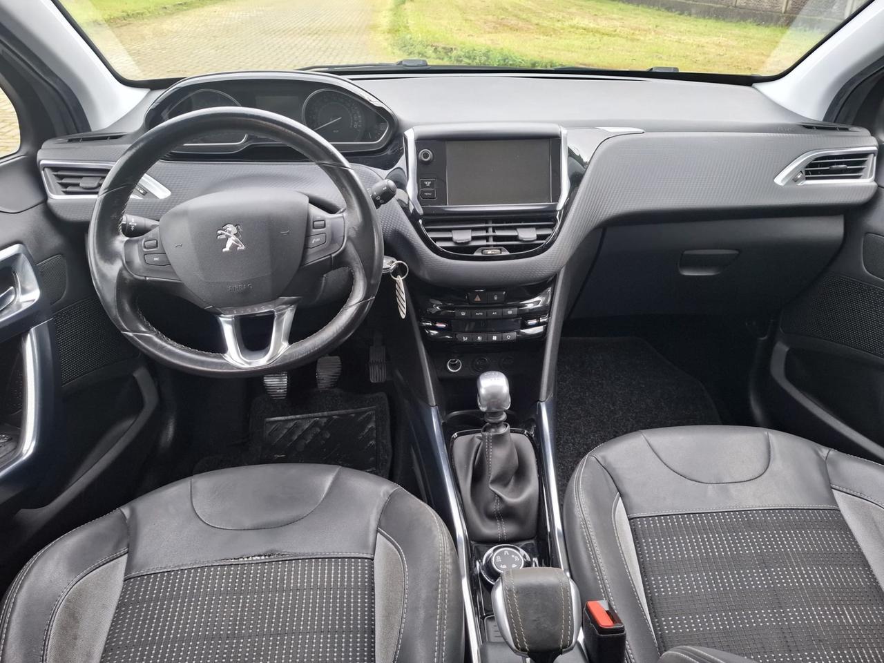 Peugeot 2008 1.6 e-HDi 115 CV Stop&Start Allure
