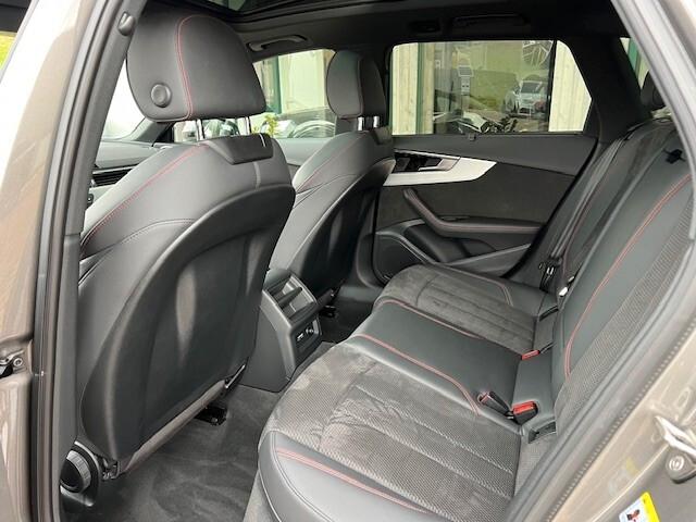 Audi A4 Avant 40 tdi Q. s-tronic, S-line, Tetto, Gancio