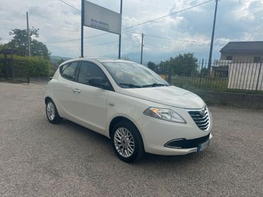 Lancia Ypsilon 1.2 69 CV 5 porte Silver