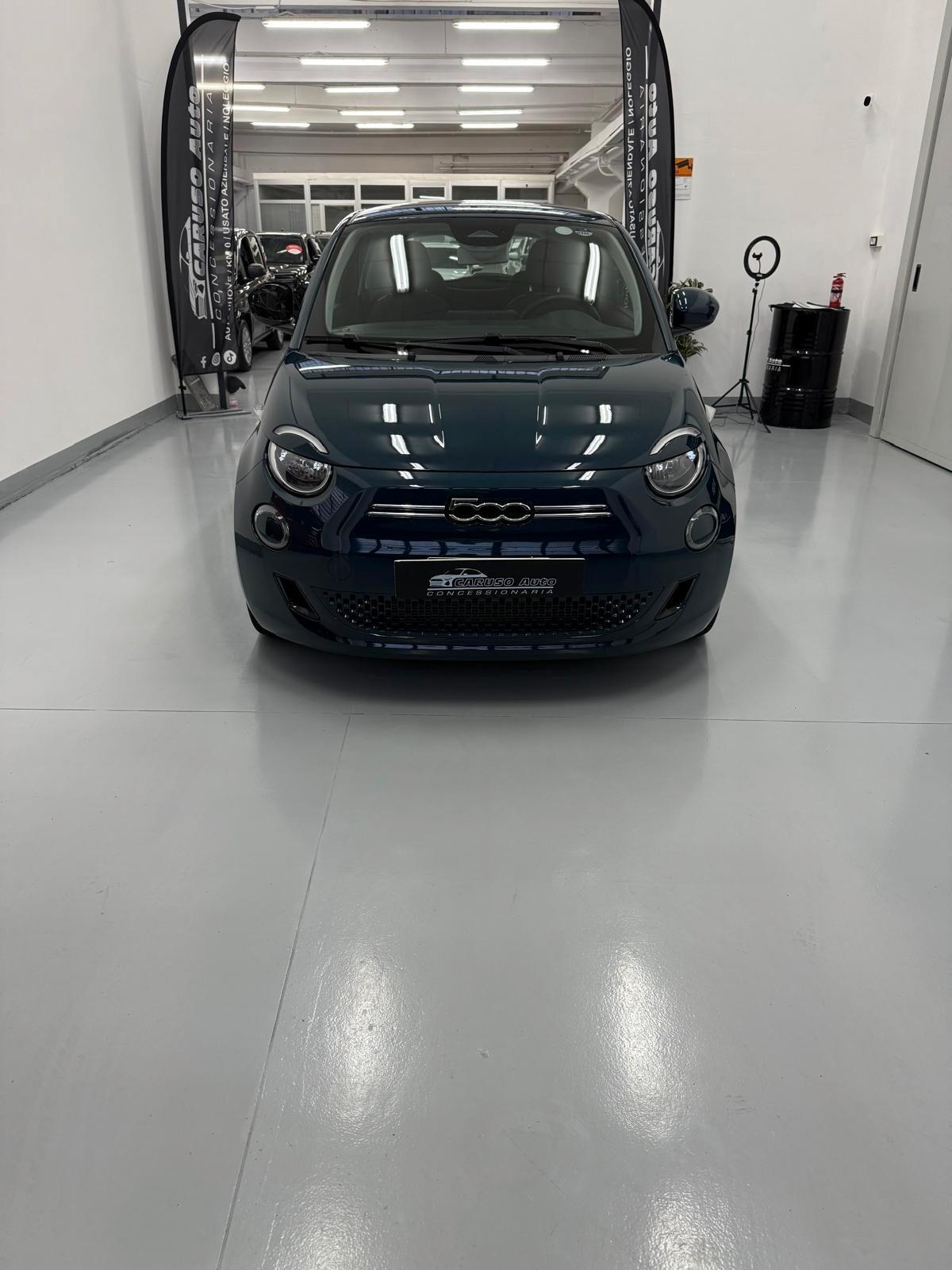 Fiat 500 500e Berlina 42 kWh Icon