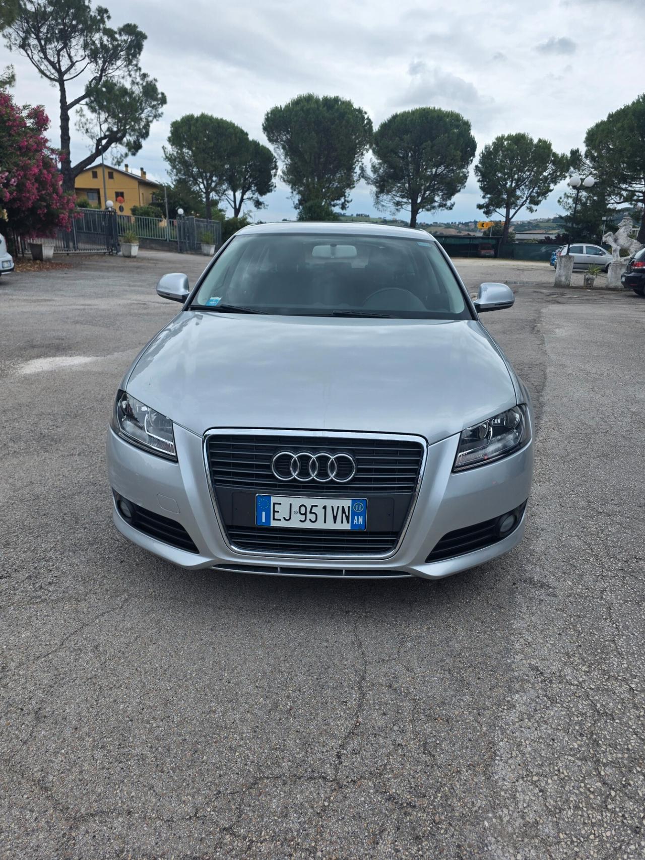 Audi A3 Neo patentati 74000" km