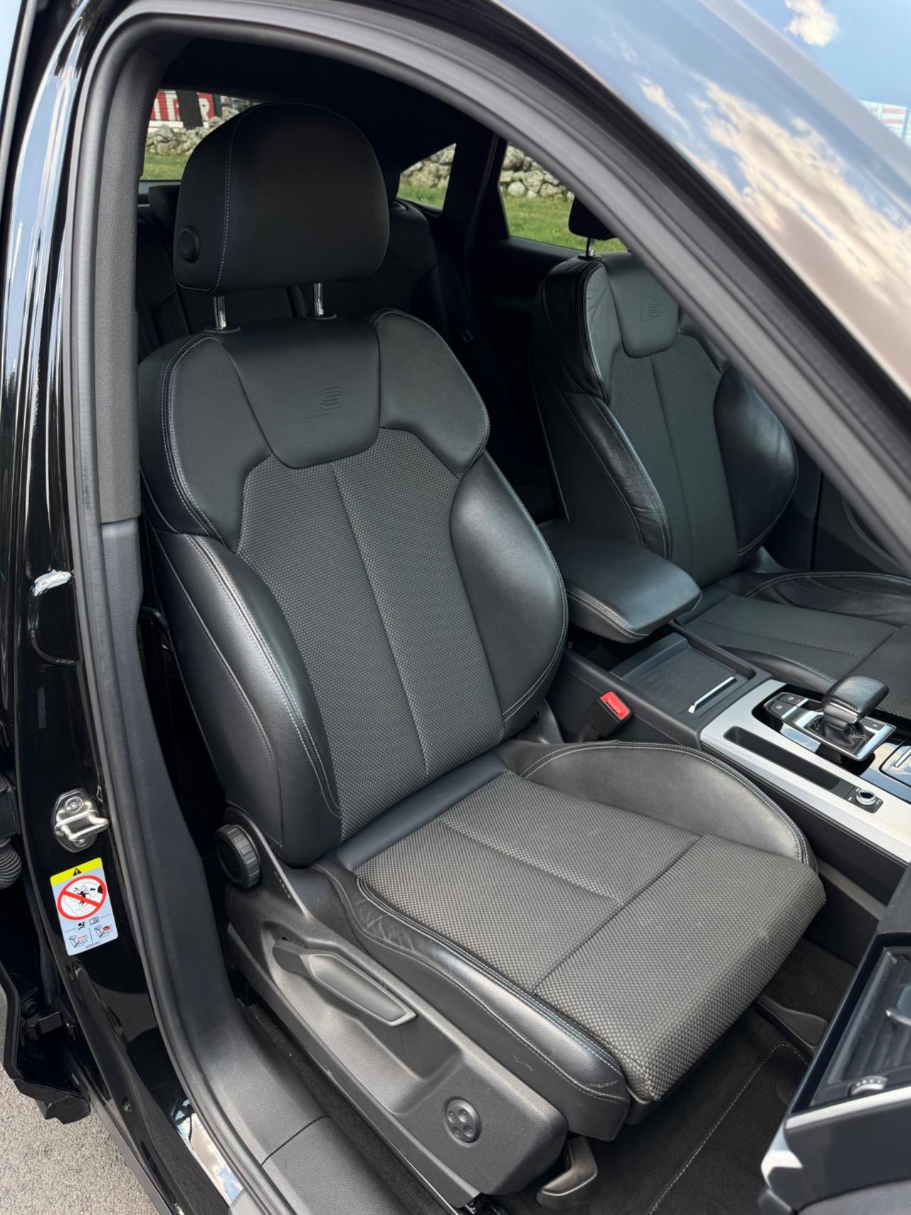 Audi Q5 Sportback 40 2.0 Tdi 204CV SLINE quattro