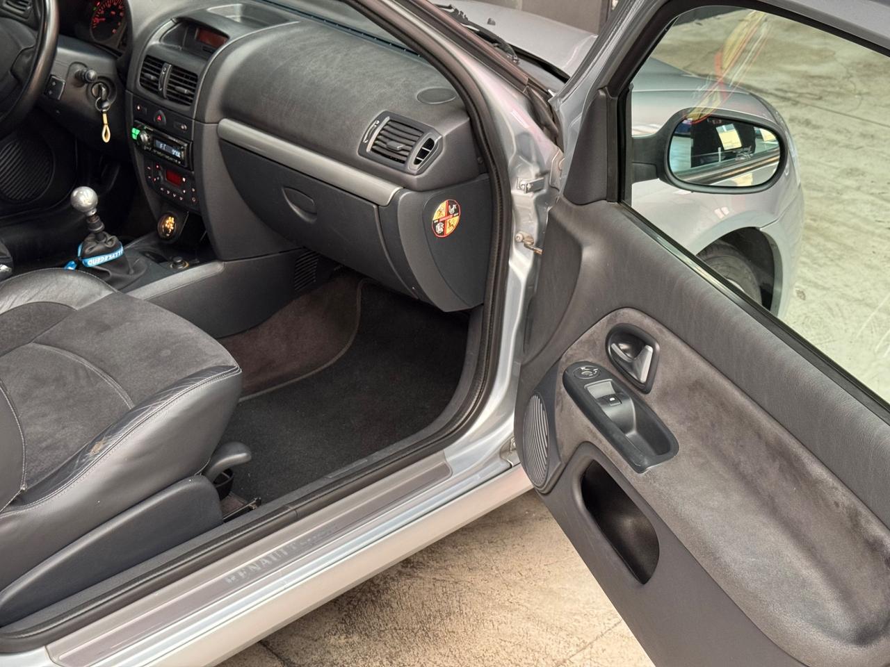 Renault Clio 2.0 16V cat 3 porte Sport