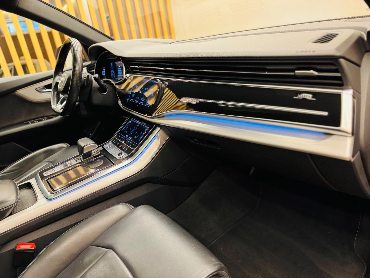 Audi Q8 50 TDI 286 CV quattro tiptronic S LINE EXCLUSIVE COLOR