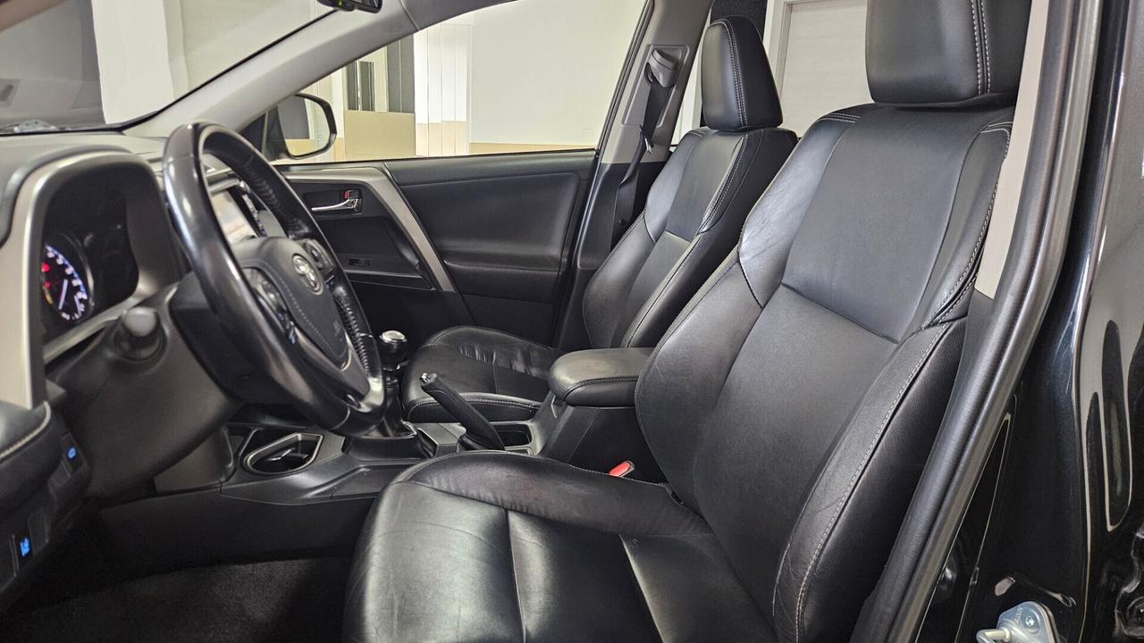 Toyota RAV 4 RAV4 2.0 D-4D 2WD Lounge