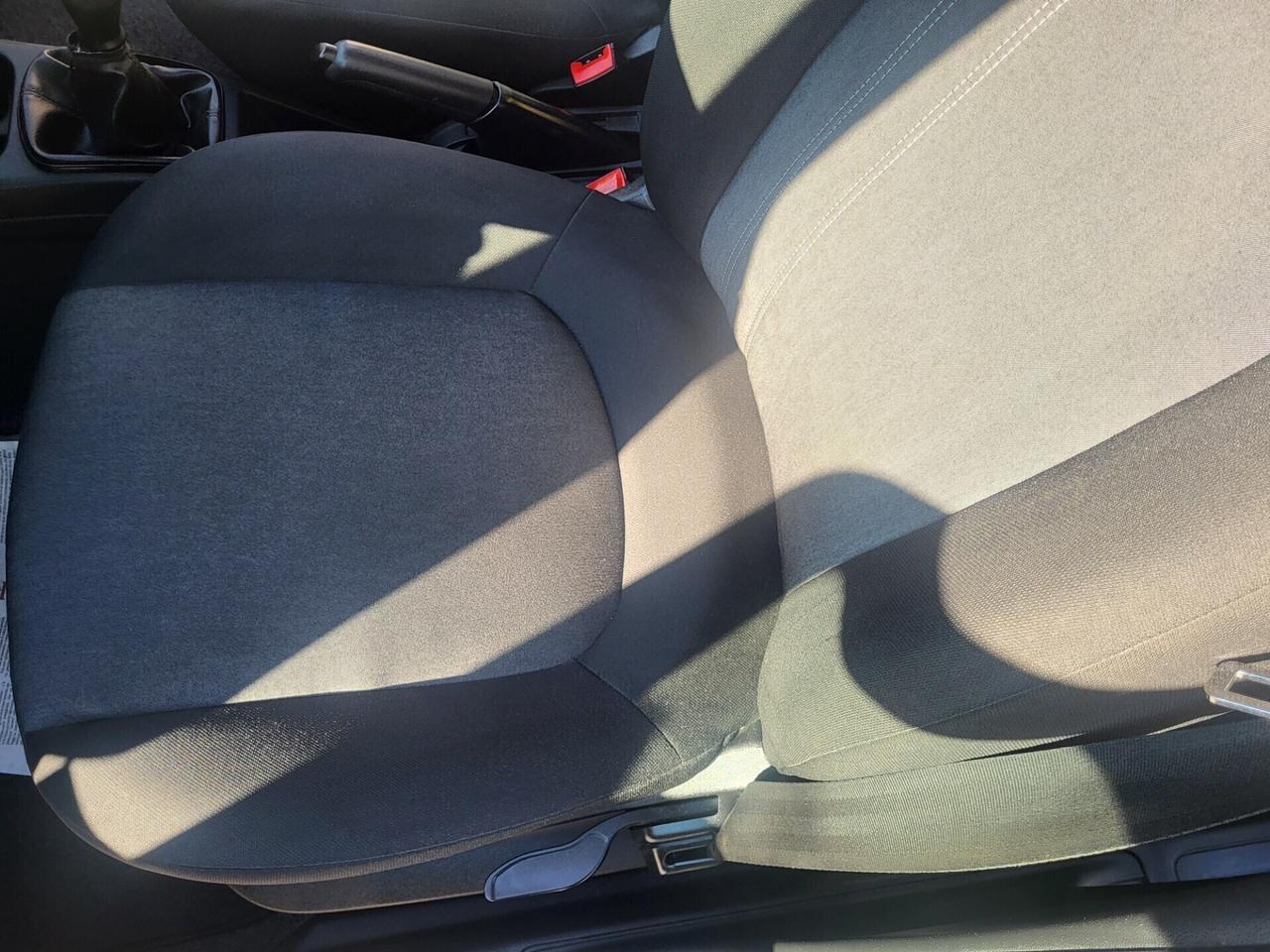 FIAT PUNTO EVO 1,3 Mjet-UNICO PROPR-4 REVISIONI