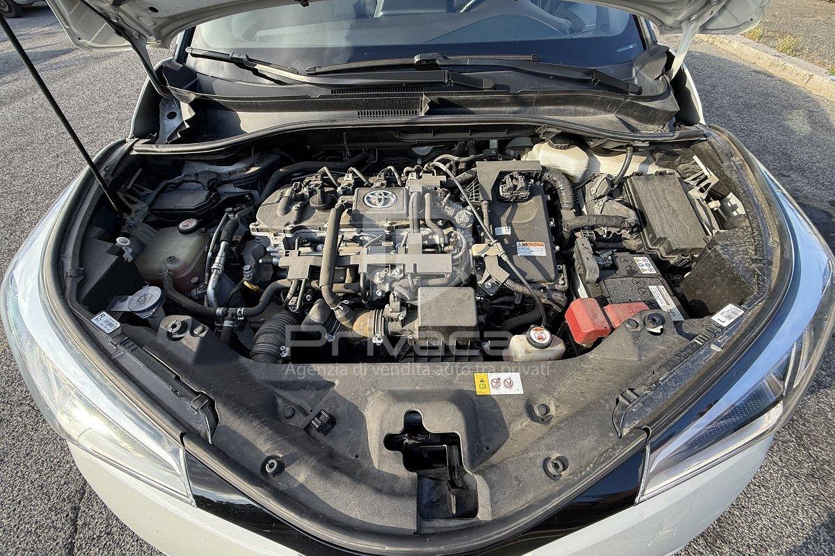 TOYOTA C-HR 1.8 Hybrid E-CVT Lounge