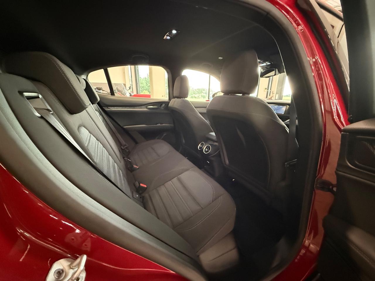 Alfa Romeo Stelvio 2.2 TD 160 CV AT8 RWD Super 07/2023 Euro 6D