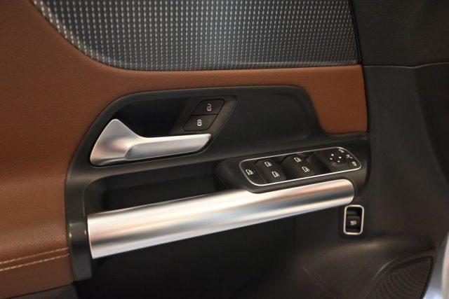 MERCEDES-BENZ B 180 NUOVA d AUTOMATICA SPORT PLUS NAVI CAM 17"LED TEL!