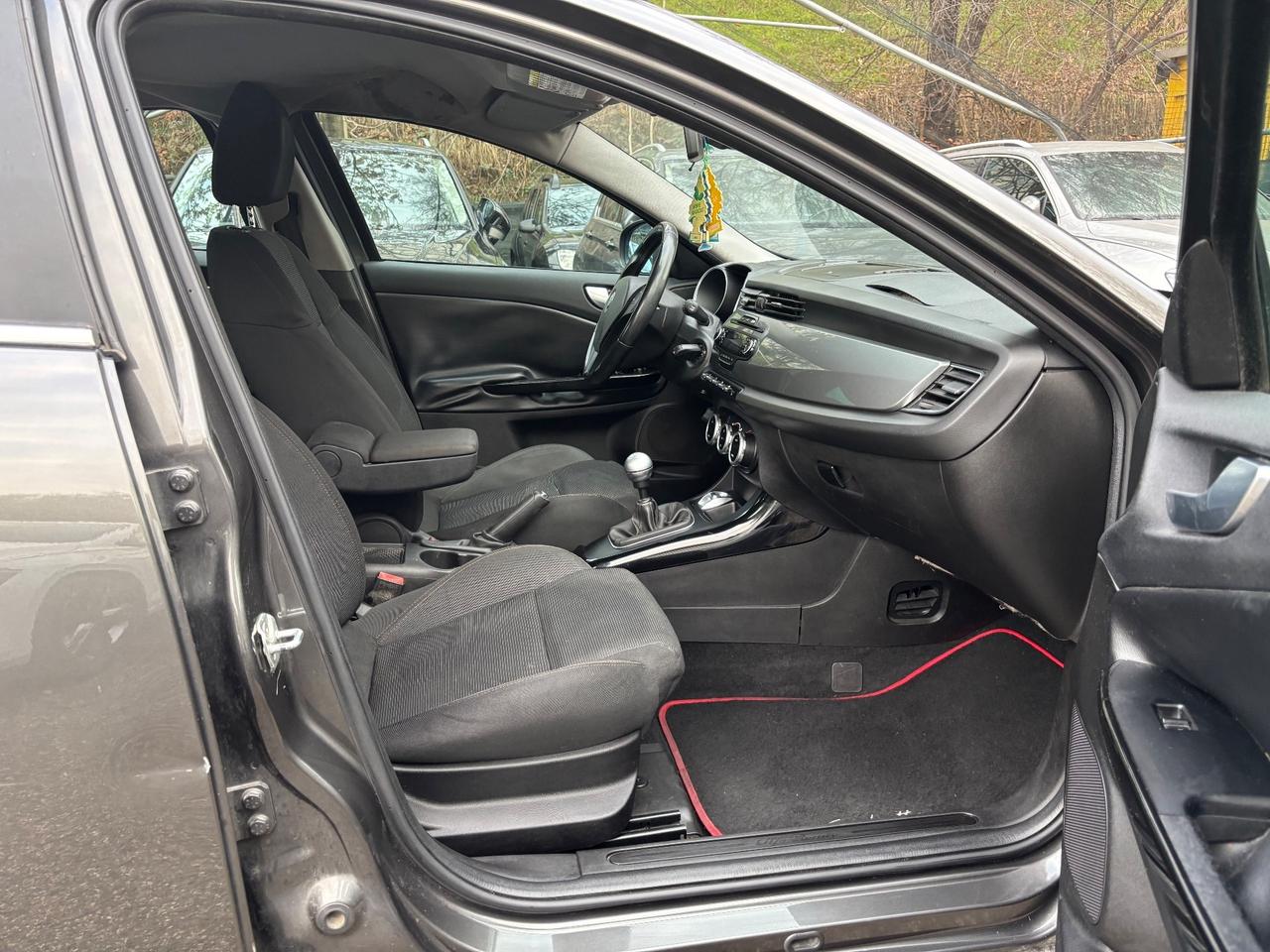 Alfa Romeo Giulietta 2.0 JTDm-2 140 CV Distinctive