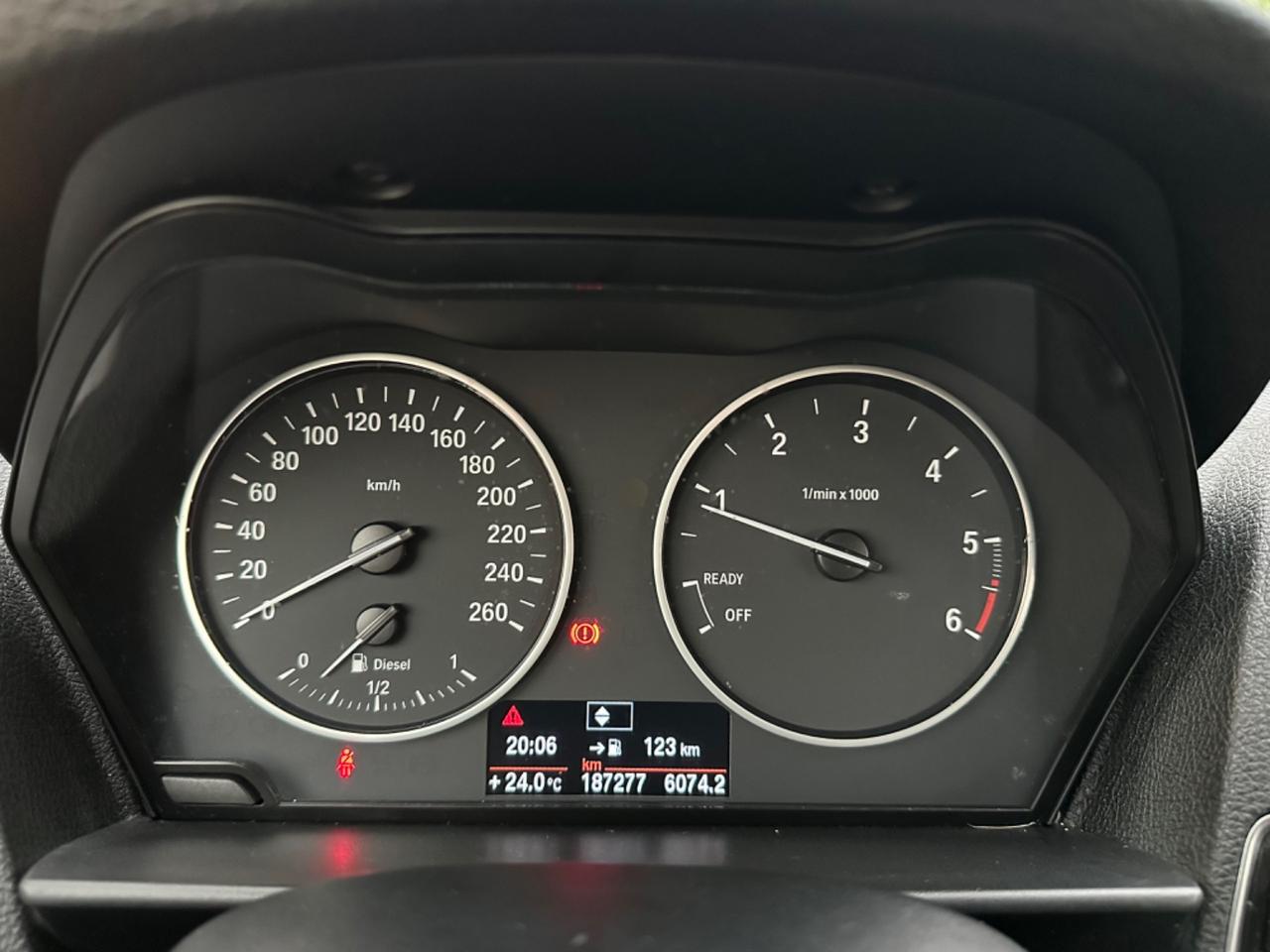 Bmw 118 118d 5p. Urban