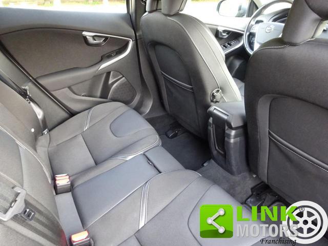 VOLVO V40 D2 Geartronic Business Plus