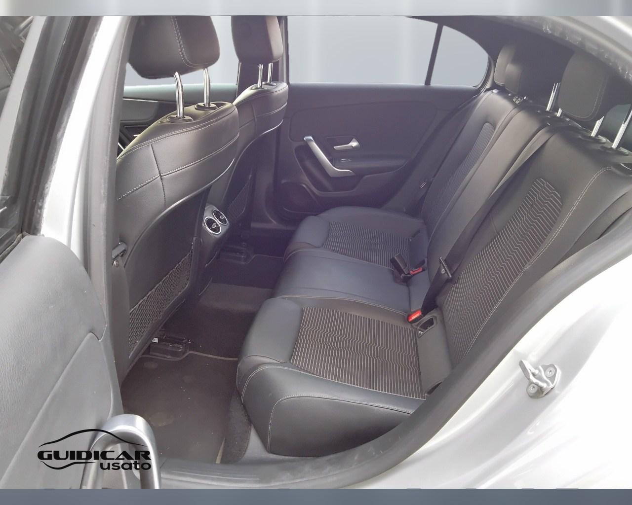 Mercedes-Benz Classe A - W177 2018 - A 180 d Sport auto