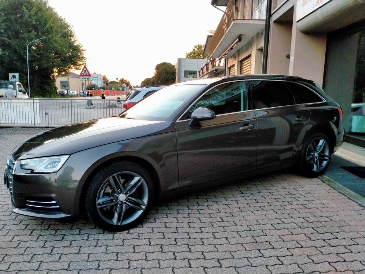 Audi A4 AVANT 2.0TDI ULTRA SPORT 150CV S.TRONIC UNIPROPRIETARIO