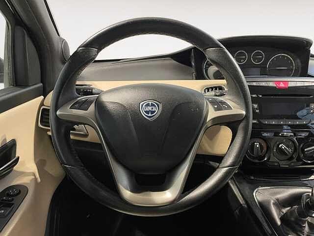 Lancia Ypsilon 1.2 69CV Ecochic 30th bombola nuova - GPL X NEOPATENTATI