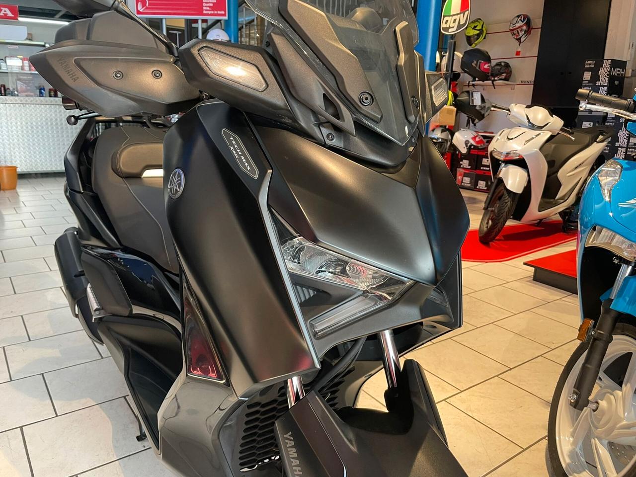 Yamaha X-Max 300