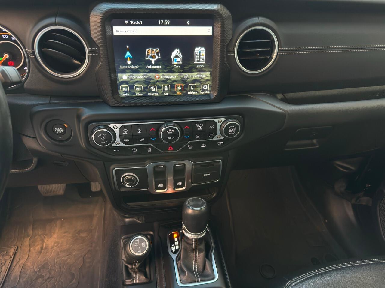 Jeep Wrangler 2.0 Turbo Sahara 272 cv