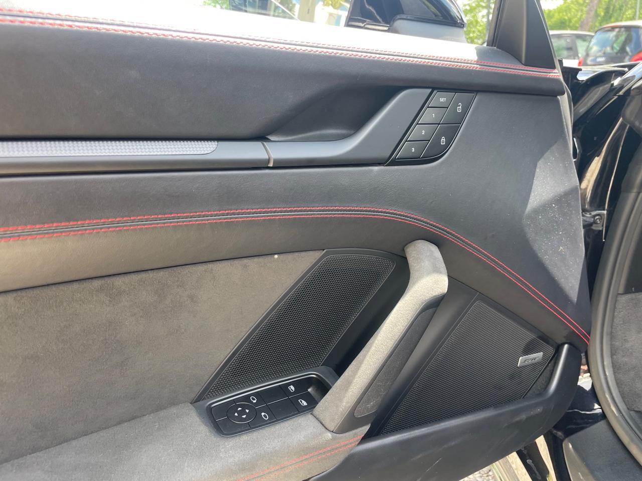 Porsche 911 Carrera 4 GTS Cabriolet
