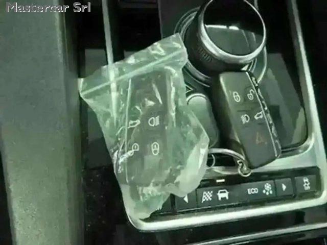 JAGUAR F-Pace F-Pace 2.0d i4 Pure awd 180cv - FL778XY