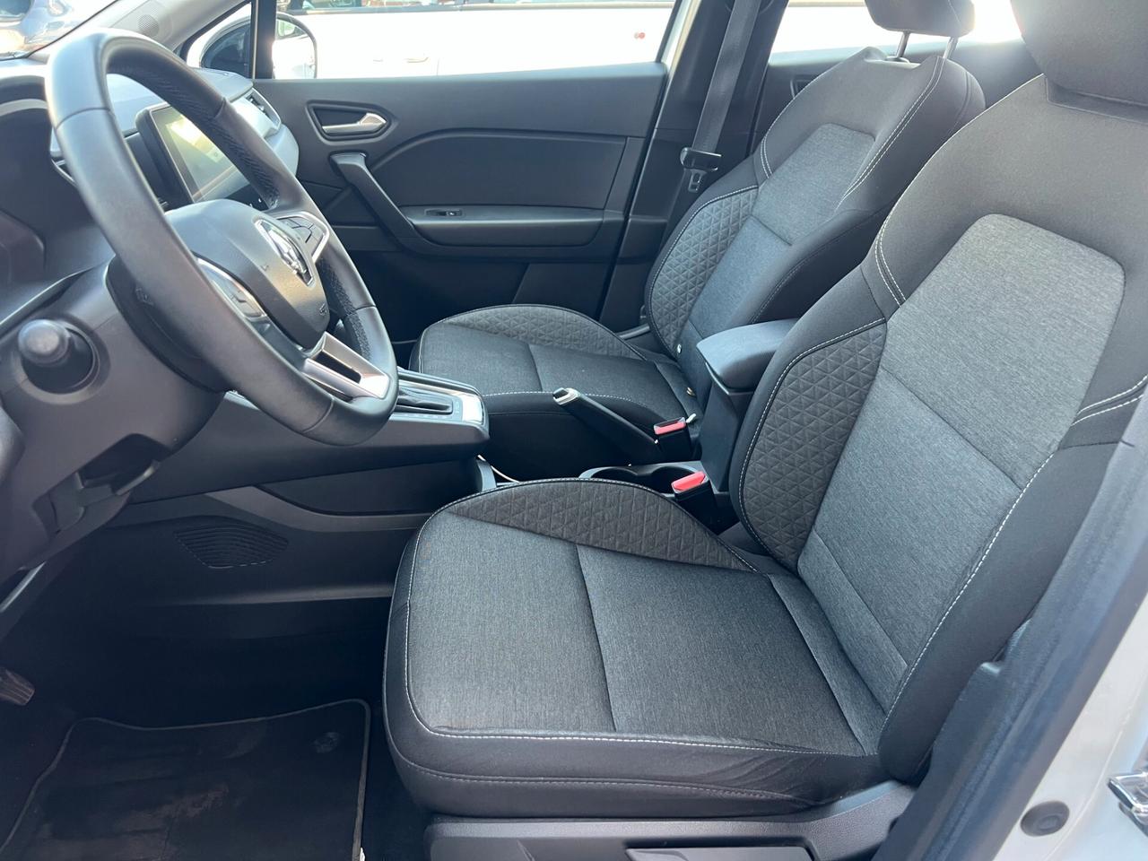 Renault Captur Full Hybrid E-Tech 145 CV Business
