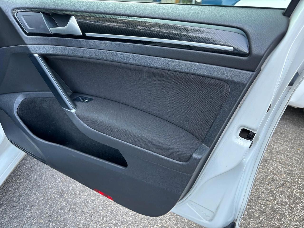 Volkswagen Golf 1.4 TGI 5p. Highline OK Neopatentati