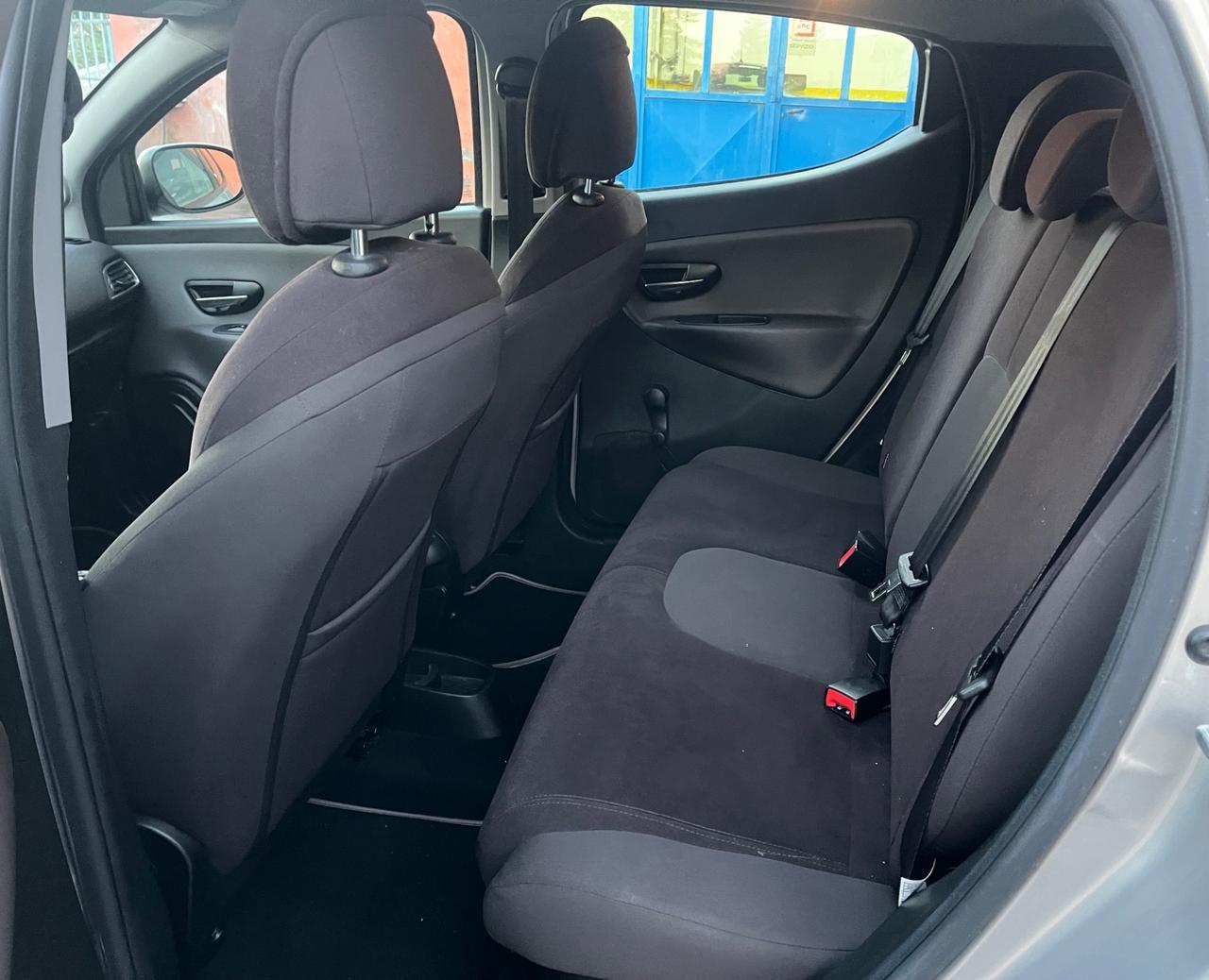 Lancia Ypsilon 1.2 69 CV 5 porte Gold-full-